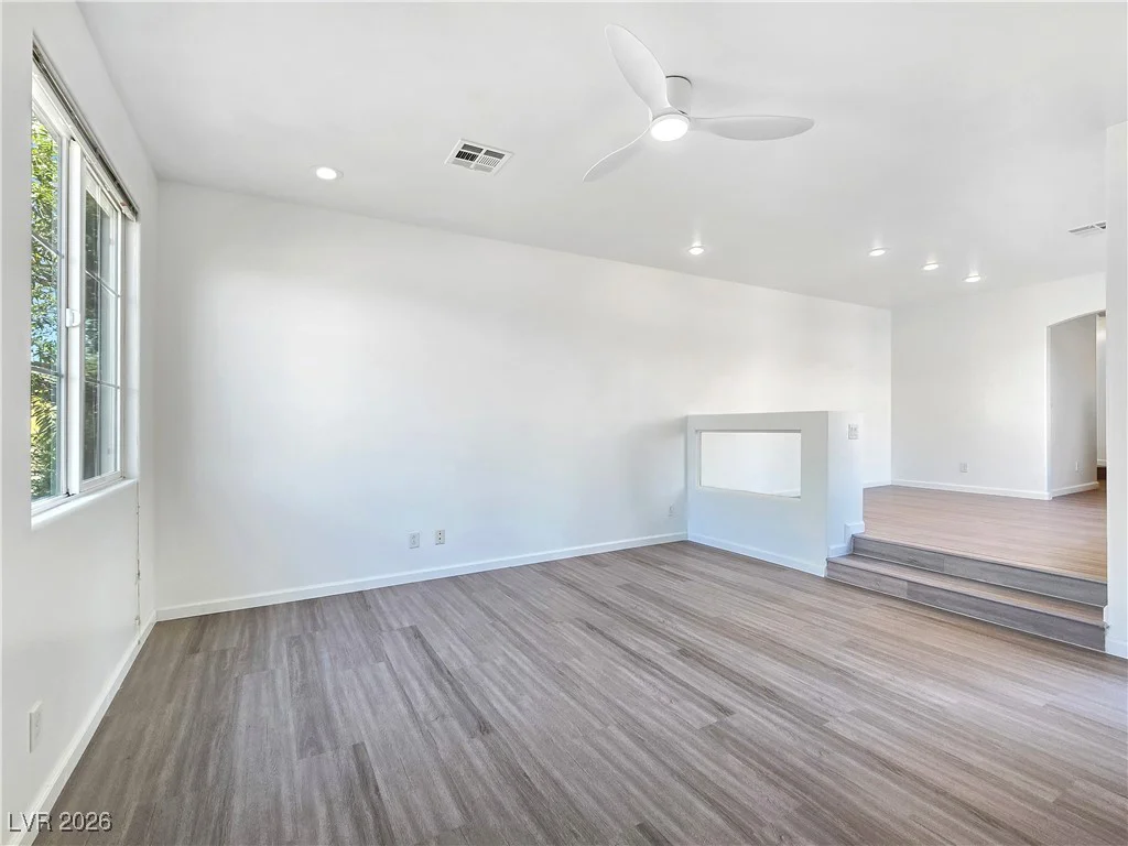 6599 Netherseal, Las Vegas, NV 89139