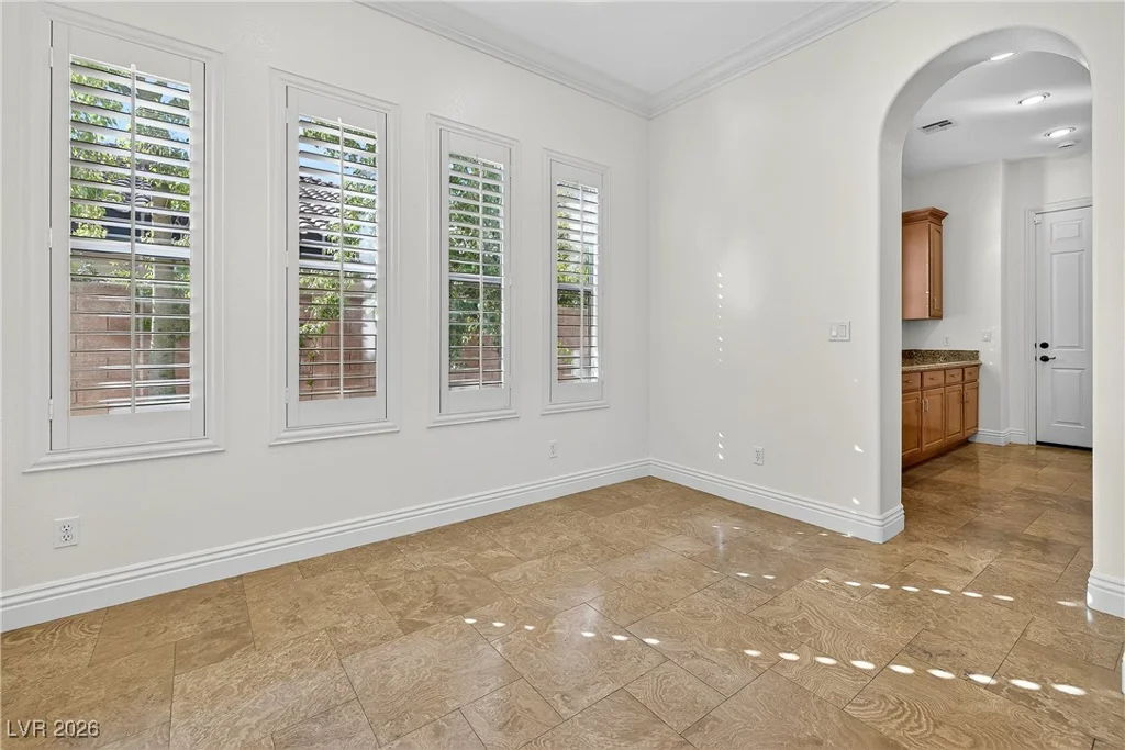 3050 American River, Las Vegas, NV 89135