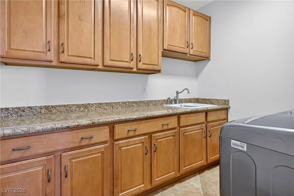 3050 American River, Las Vegas, NV 89135