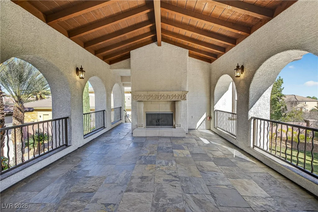 3050 American River, Las Vegas, NV 89135