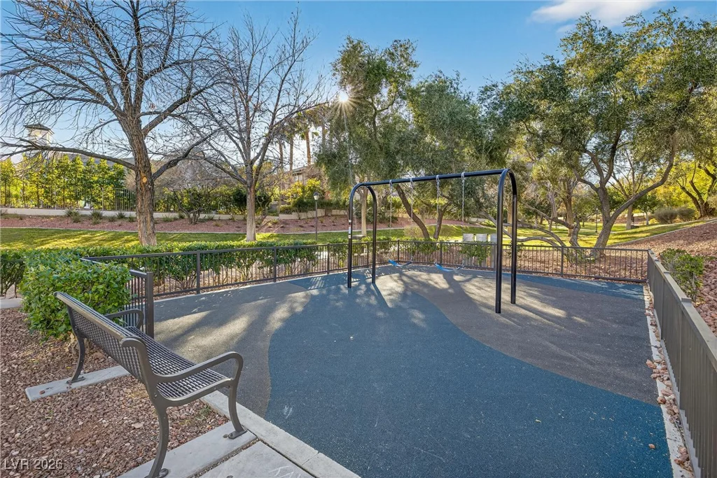 3050 American River, Las Vegas, NV 89135