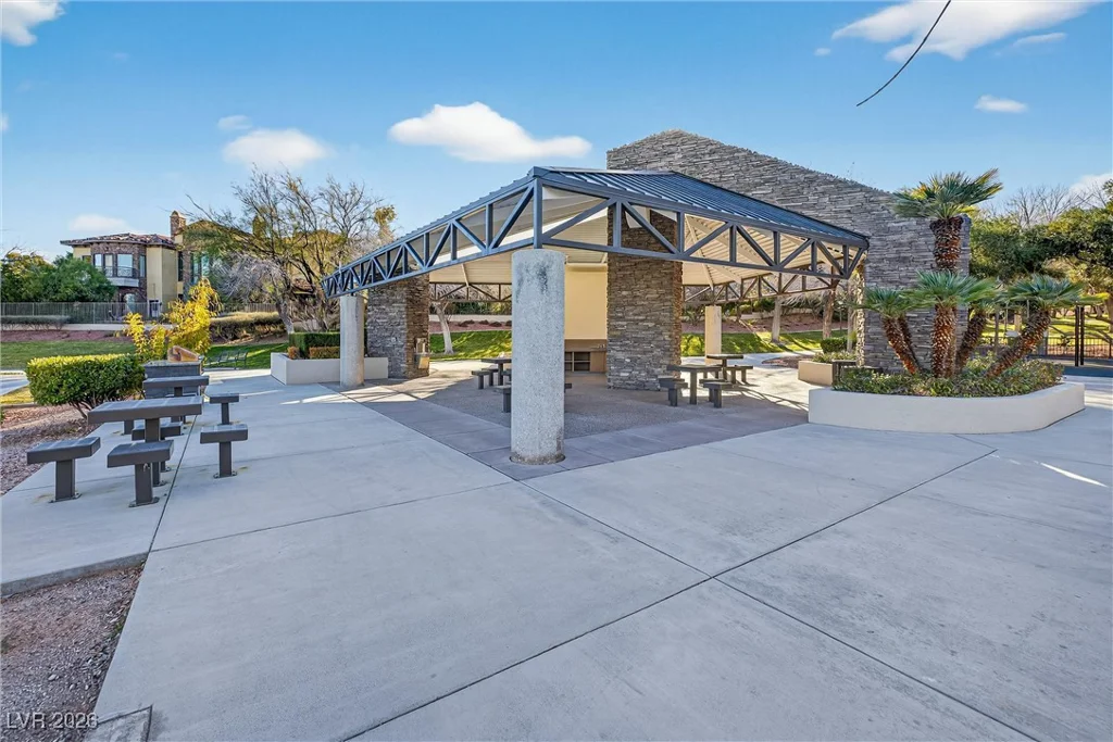 3050 American River, Las Vegas, NV 89135