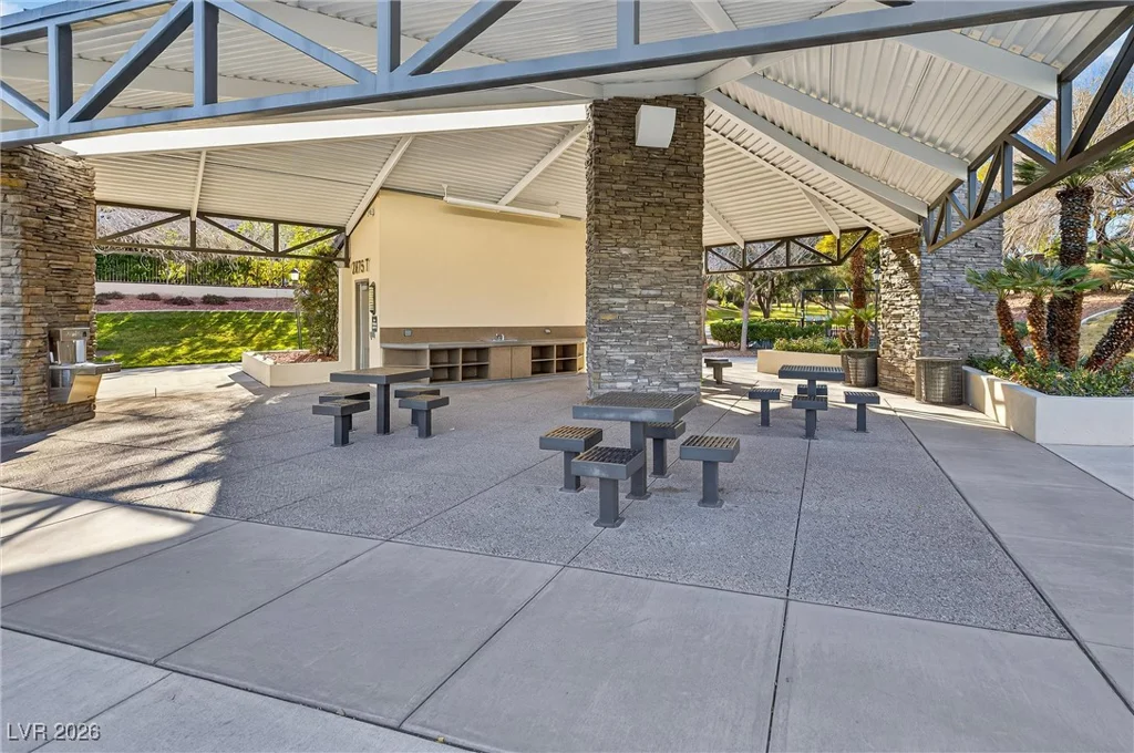 3050 American River, Las Vegas, NV 89135