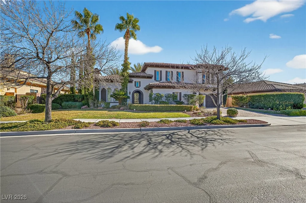3050 American River, Las Vegas, NV 89135