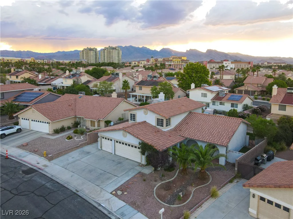 8640 Blissville, Las Vegas, NV 89145