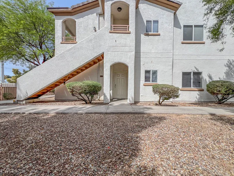 5650 Sahara, Las Vegas, NV 89142