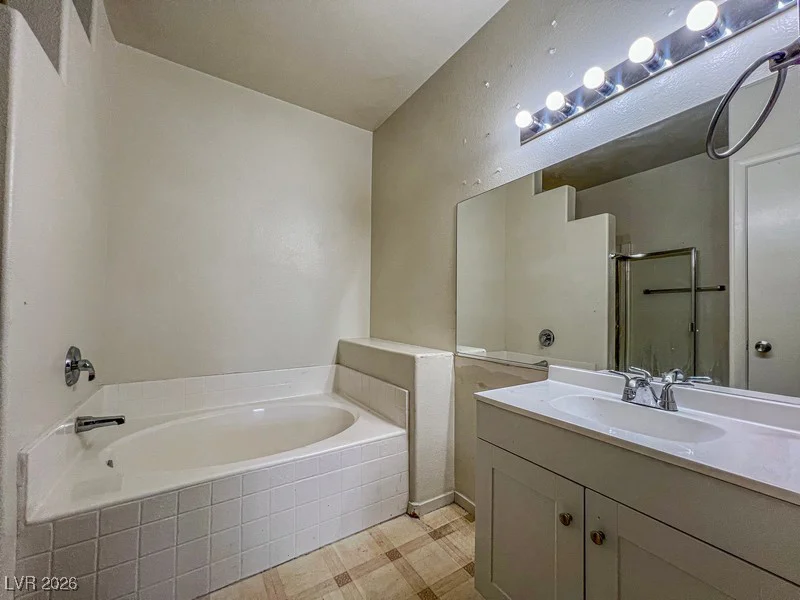 5650 Sahara, Las Vegas, NV 89142