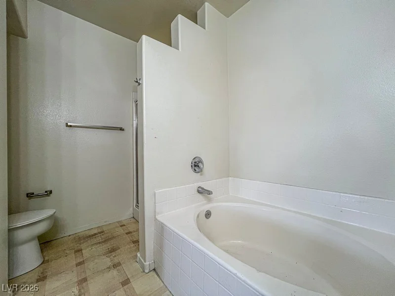 5650 Sahara, Las Vegas, NV 89142