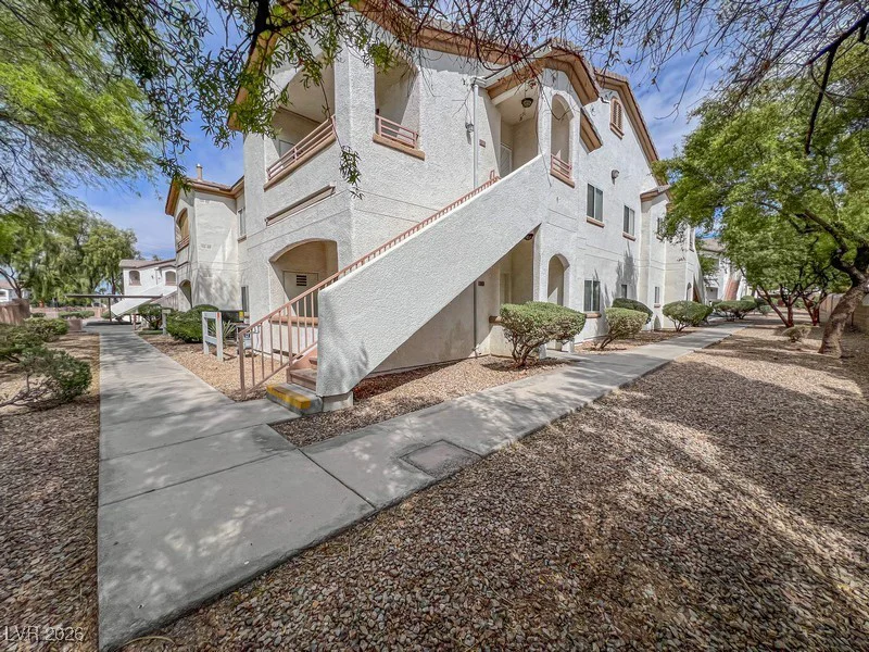 5650 Sahara, Las Vegas, NV 89142