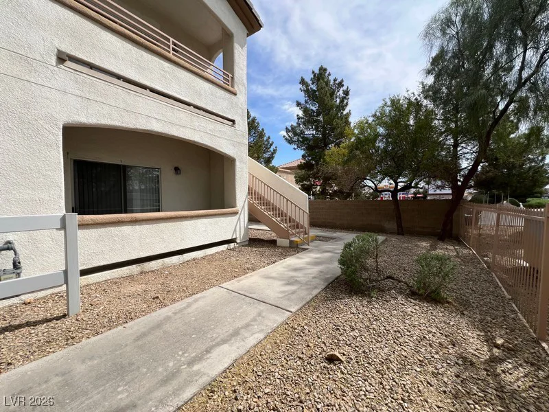 5650 Sahara, Las Vegas, NV 89142