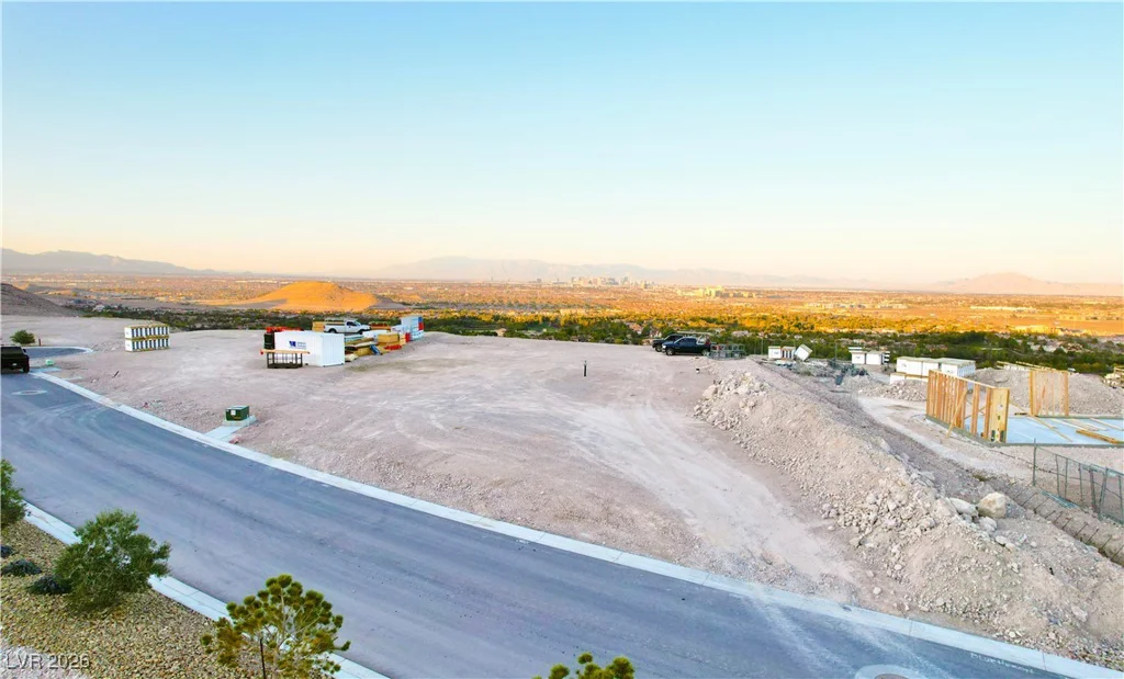 48 Clearview Summit, Las Vegas, NV 89141