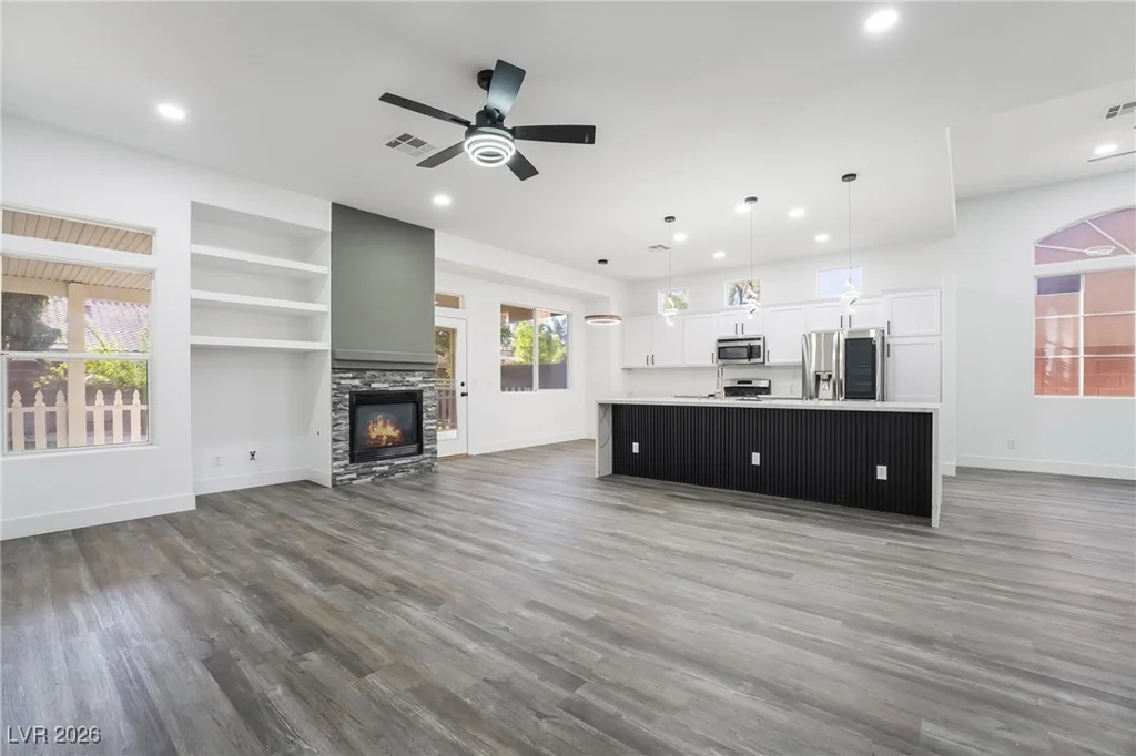 8880 Star Valley, Las Vegas, NV 89123