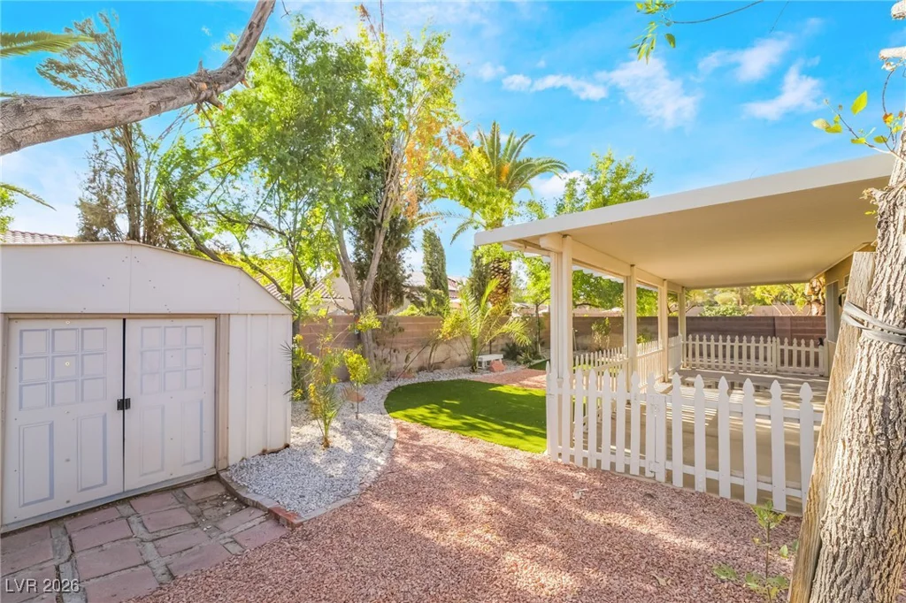 8880 Star Valley, Las Vegas, NV 89123