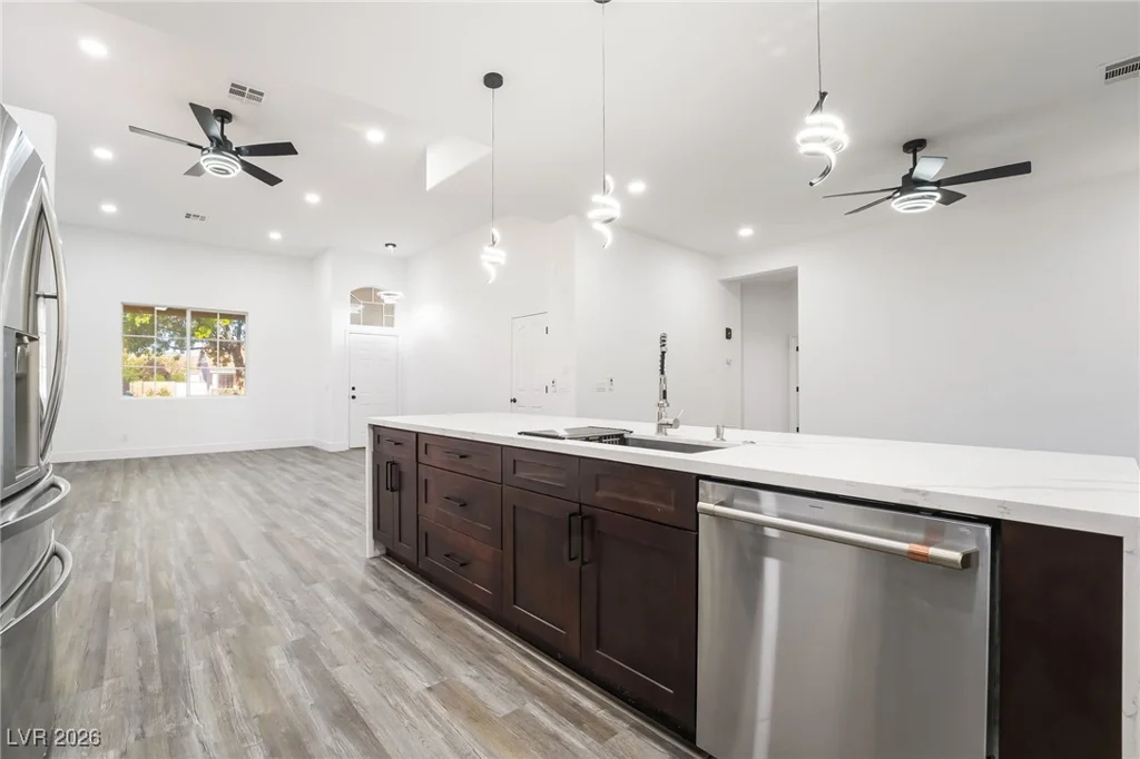 8880 Star Valley, Las Vegas, NV 89123