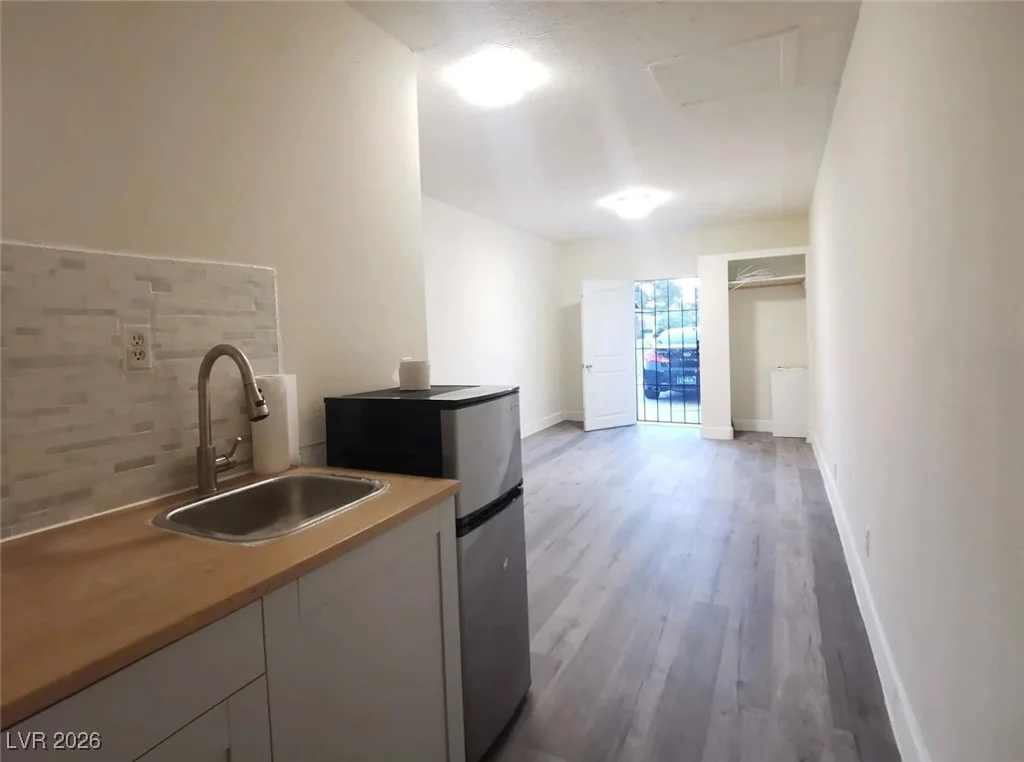 4911 Lana, Las Vegas, NV 89121