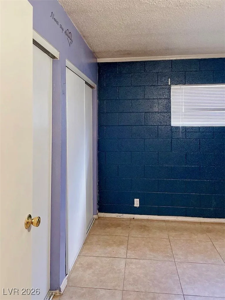 4911 Lana, Las Vegas, NV 89121