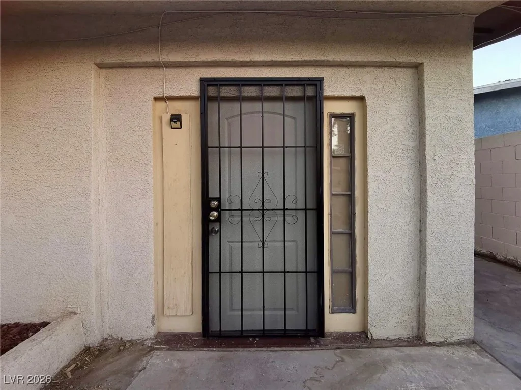 4911 Lana, Las Vegas, NV 89121