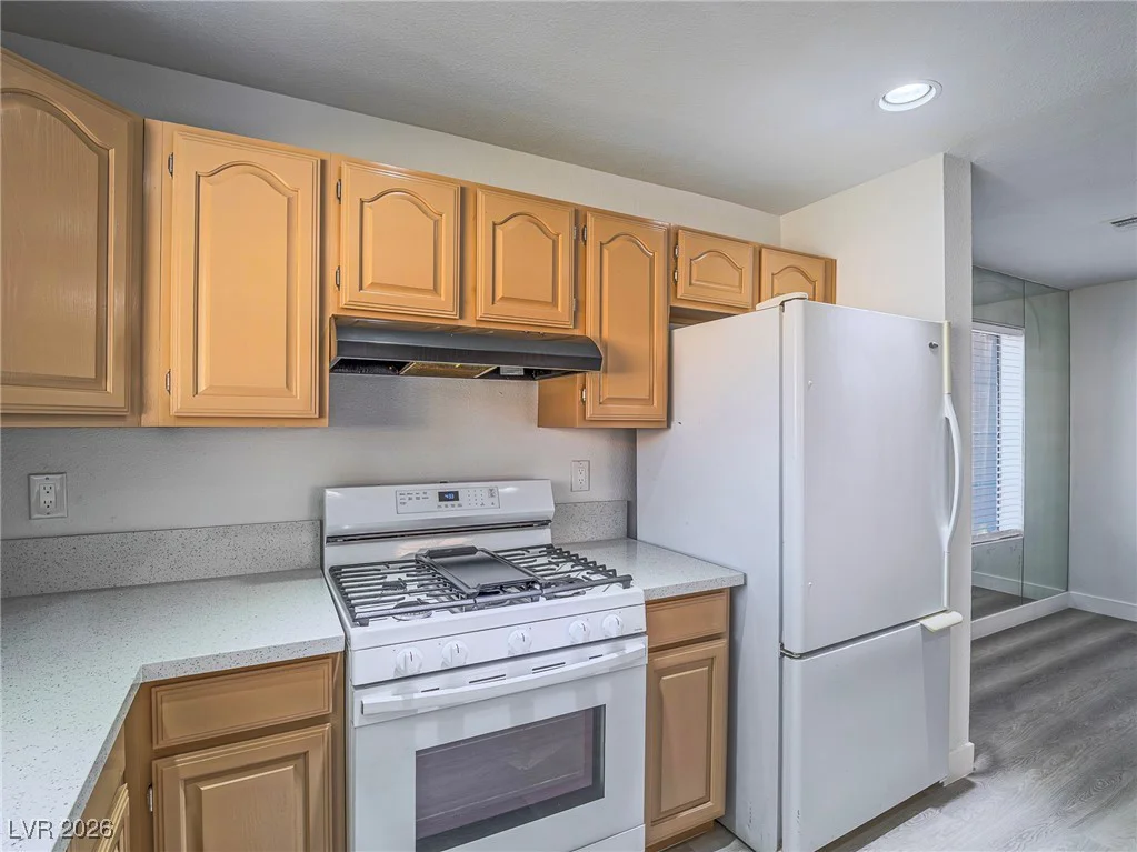 1375 Hacienda, Las Vegas, NV 89119