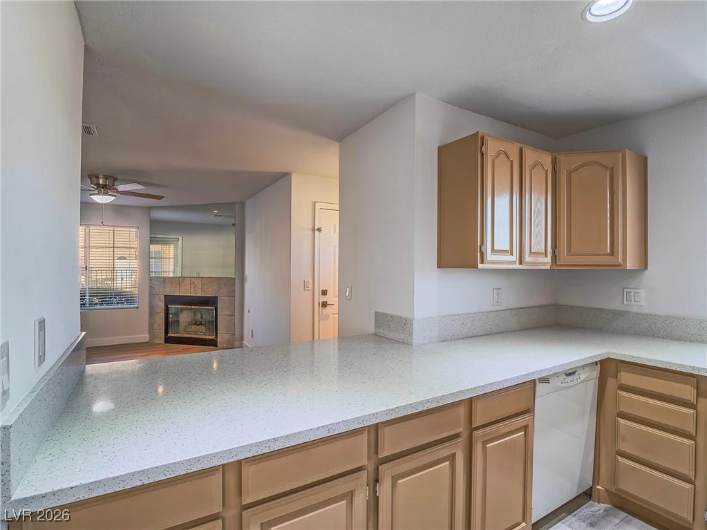 1375 Hacienda, Las Vegas, NV 89119