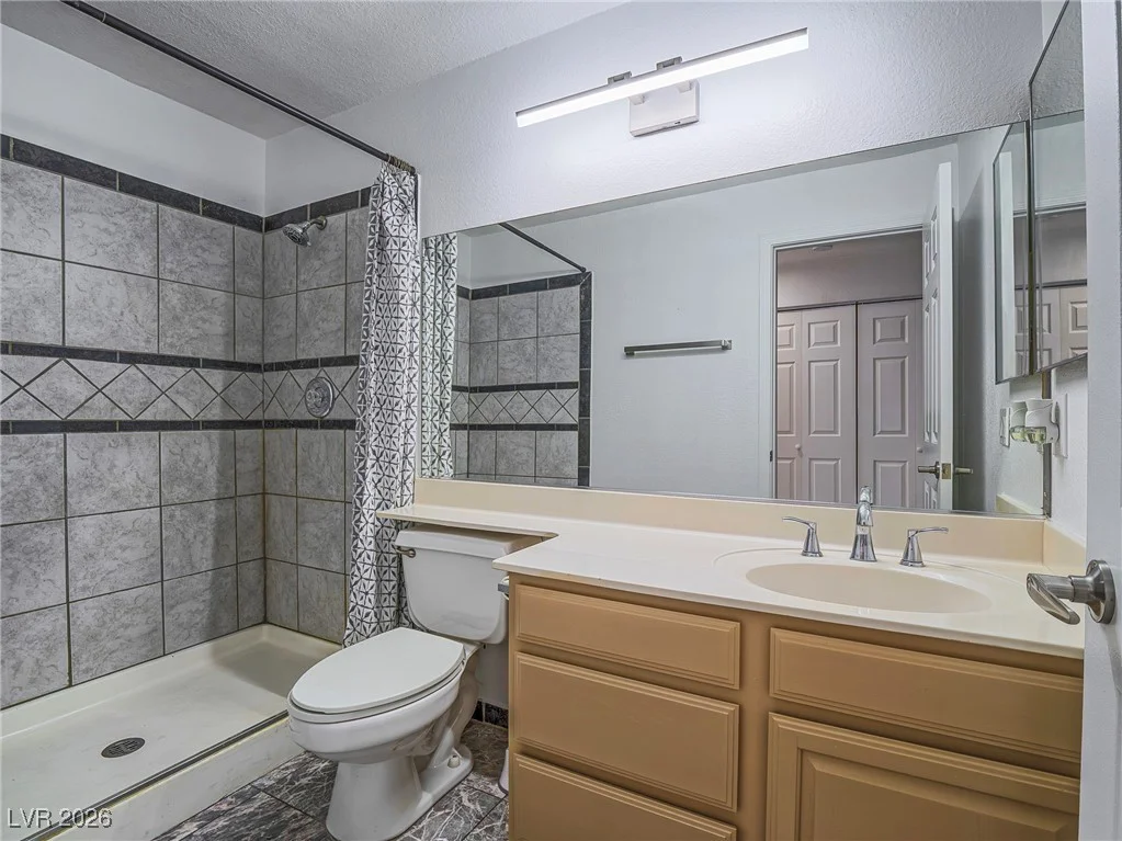 1375 Hacienda, Las Vegas, NV 89119