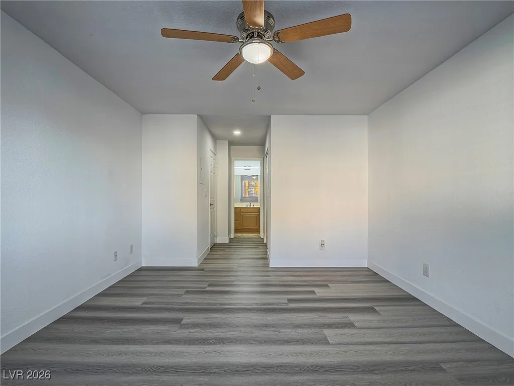 1375 Hacienda, Las Vegas, NV 89119