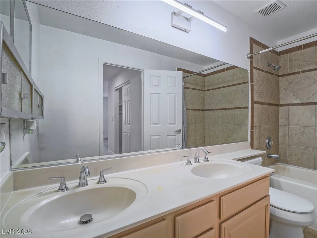 1375 Hacienda, Las Vegas, NV 89119