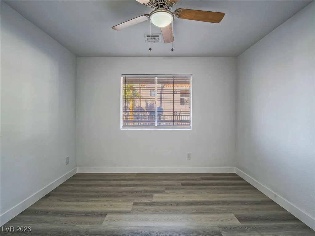 1375 Hacienda, Las Vegas, NV 89119