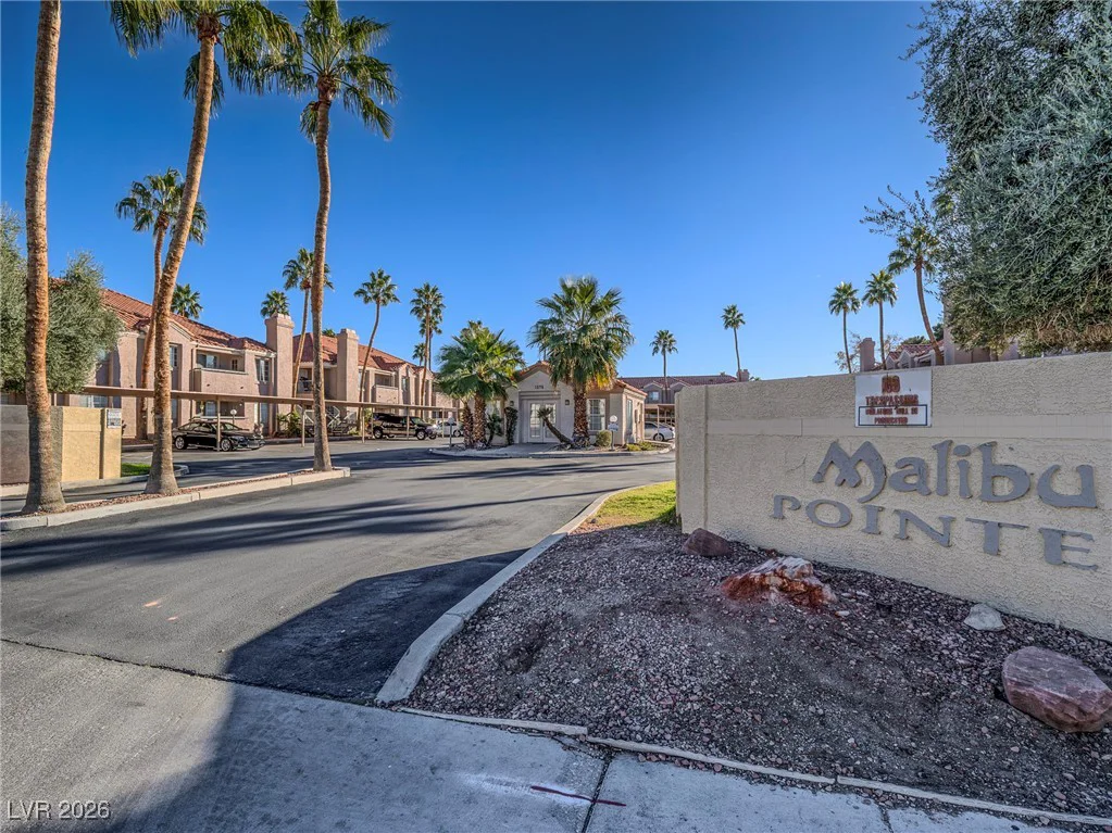 1375 Hacienda, Las Vegas, NV 89119