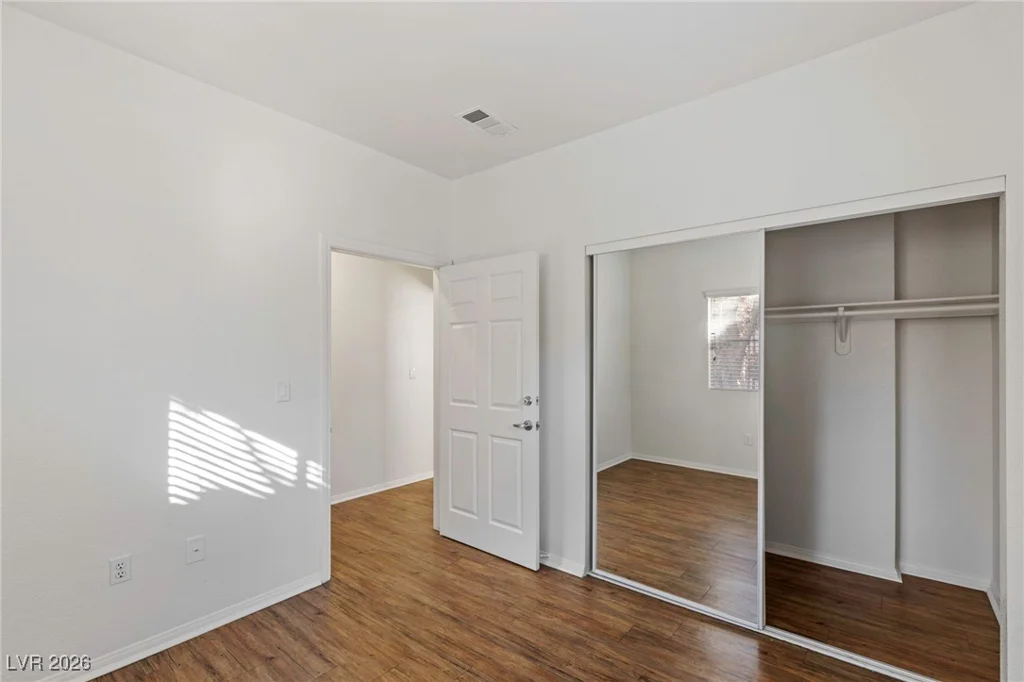 5250 Rainbow, Las Vegas, NV 89118