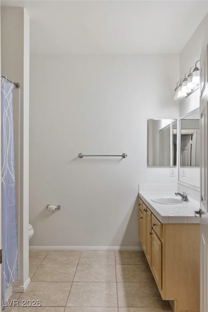 5250 Rainbow, Las Vegas, NV 89118