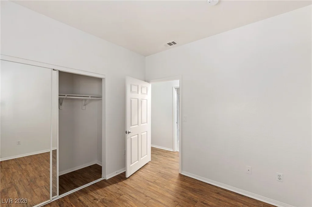 5250 Rainbow, Las Vegas, NV 89118