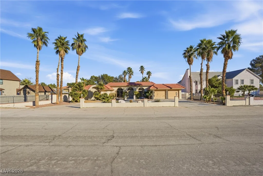 2840 Miller, Las Vegas, NV 89117