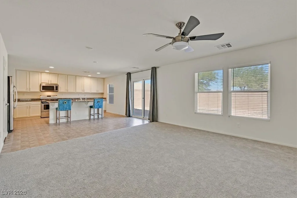5250 Chester Creek, Las Vegas, NV 89141