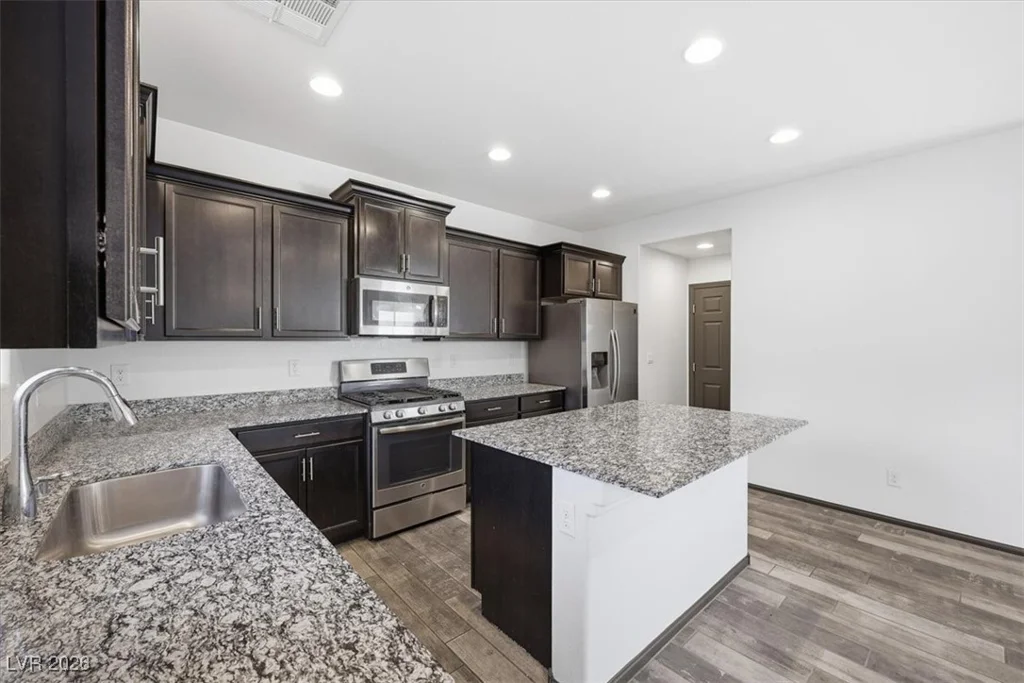 7931 Eastern Elk, Las Vegas, NV 89149