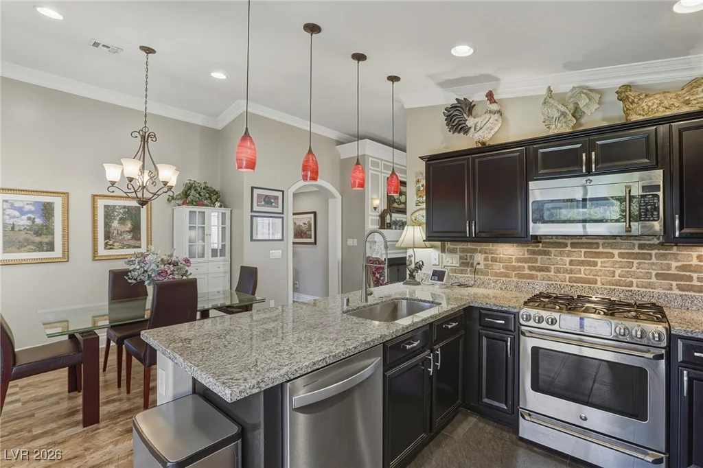 5924 Radiance Park, North Las Vegas, NV 89081