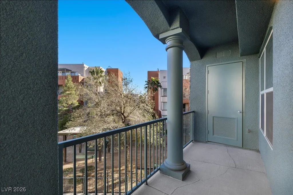 62 Serene, Las Vegas, NV 89123