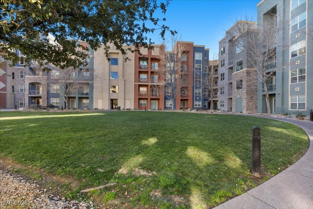 62 Serene, Las Vegas, NV 89123