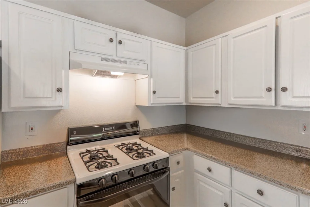 6568 Strolling Plains, Henderson, NV 89011