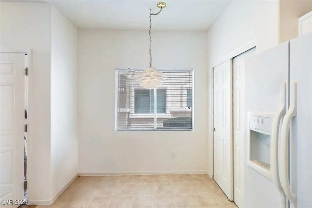6568 Strolling Plains, Henderson, NV 89011