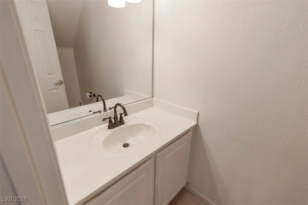 6568 Strolling Plains, Henderson, NV 89011