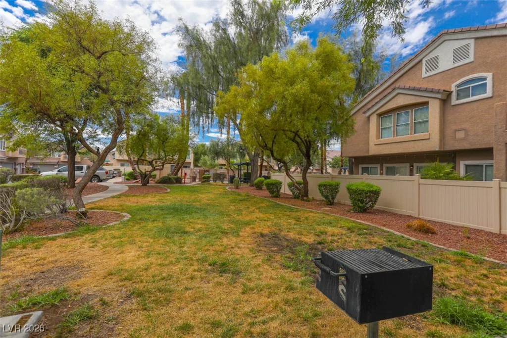 6568 Strolling Plains, Henderson, NV 89011