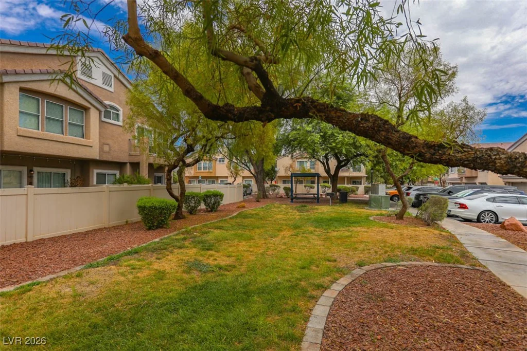 6568 Strolling Plains, Henderson, NV 89011