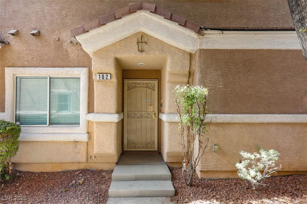 6568 Strolling Plains, Henderson, NV 89011