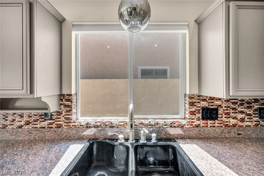 10540 Canon Perdido, Las Vegas, NV 89141
