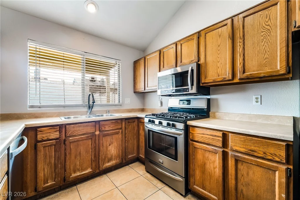 516 Inness, Henderson, NV 89011