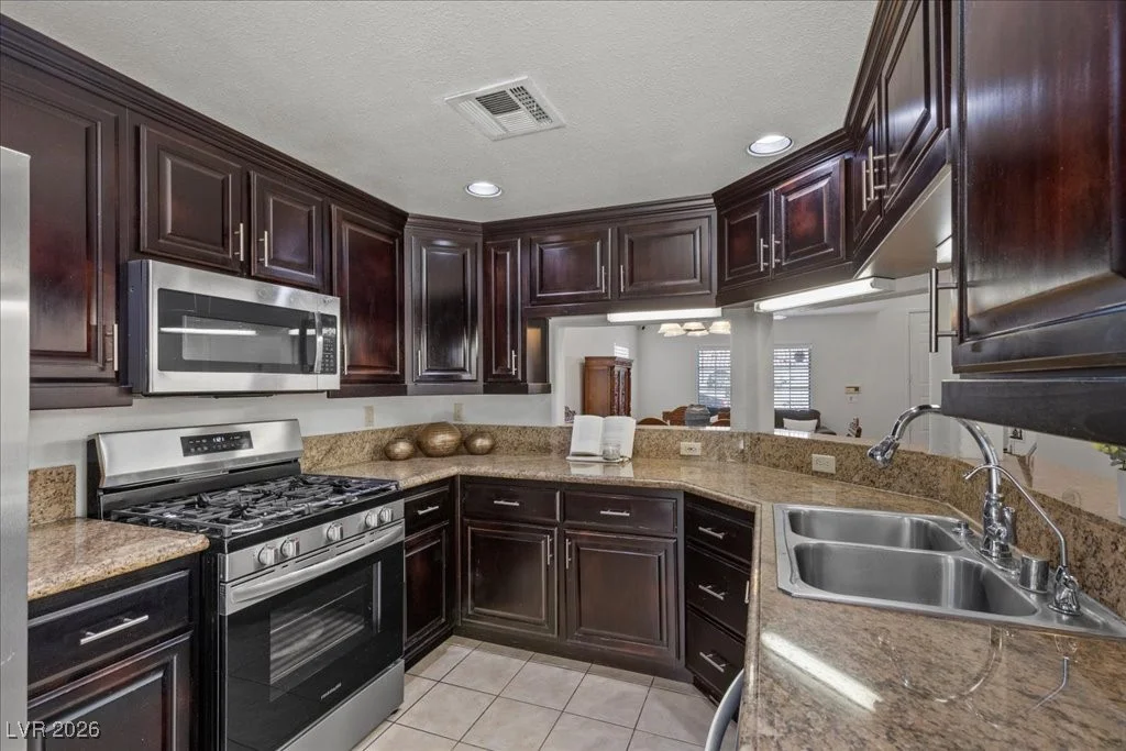 933 Sitting Bull, Henderson, NV 89014