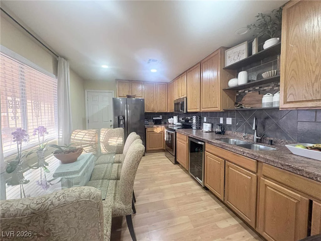 4302 Paramount, Las Vegas, NV 89115