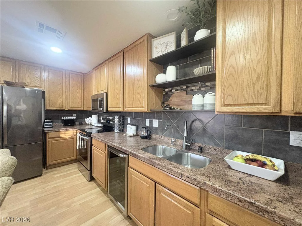 4302 Paramount, Las Vegas, NV 89115
