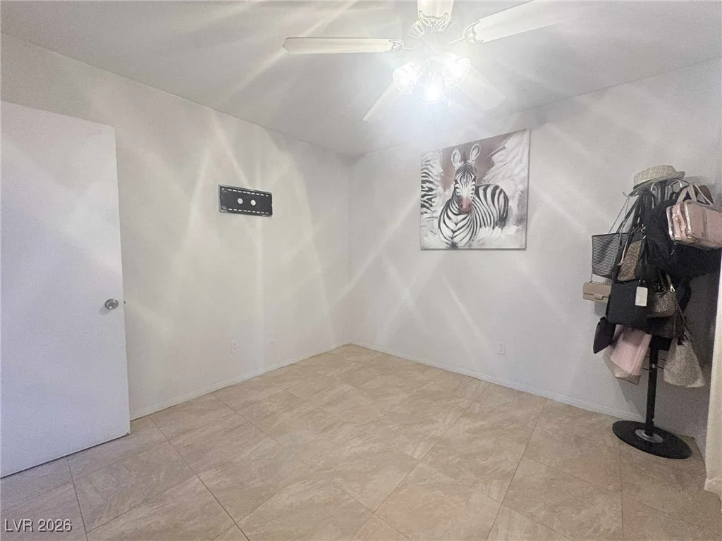 4302 Paramount, Las Vegas, NV 89115