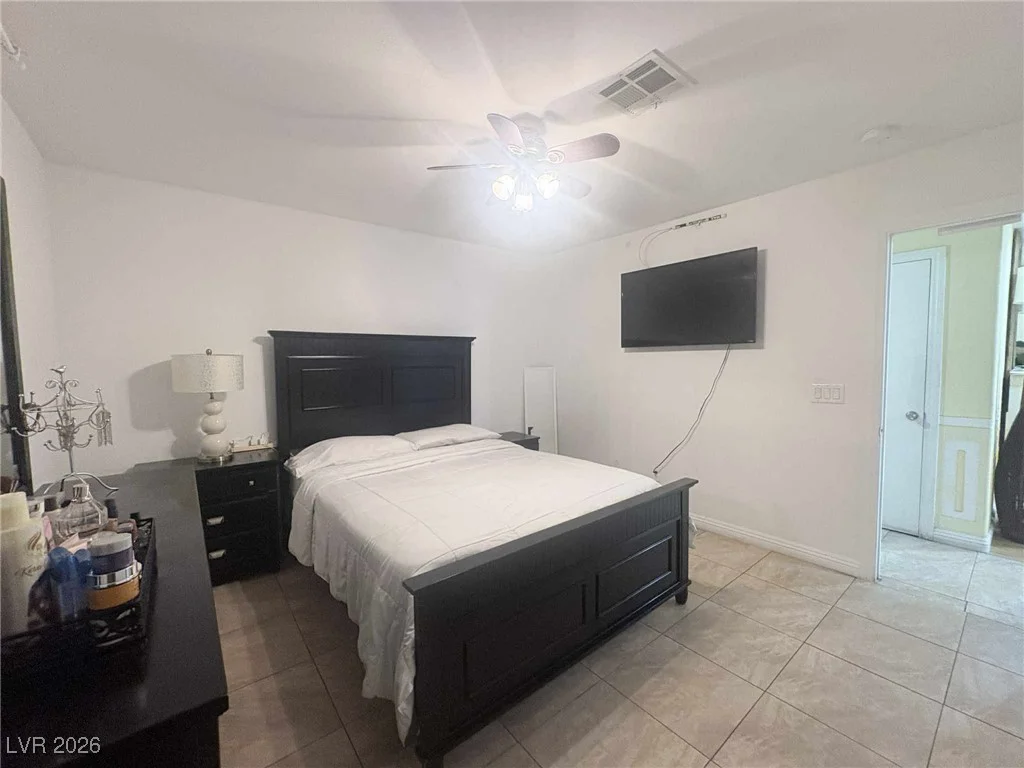 4302 Paramount, Las Vegas, NV 89115